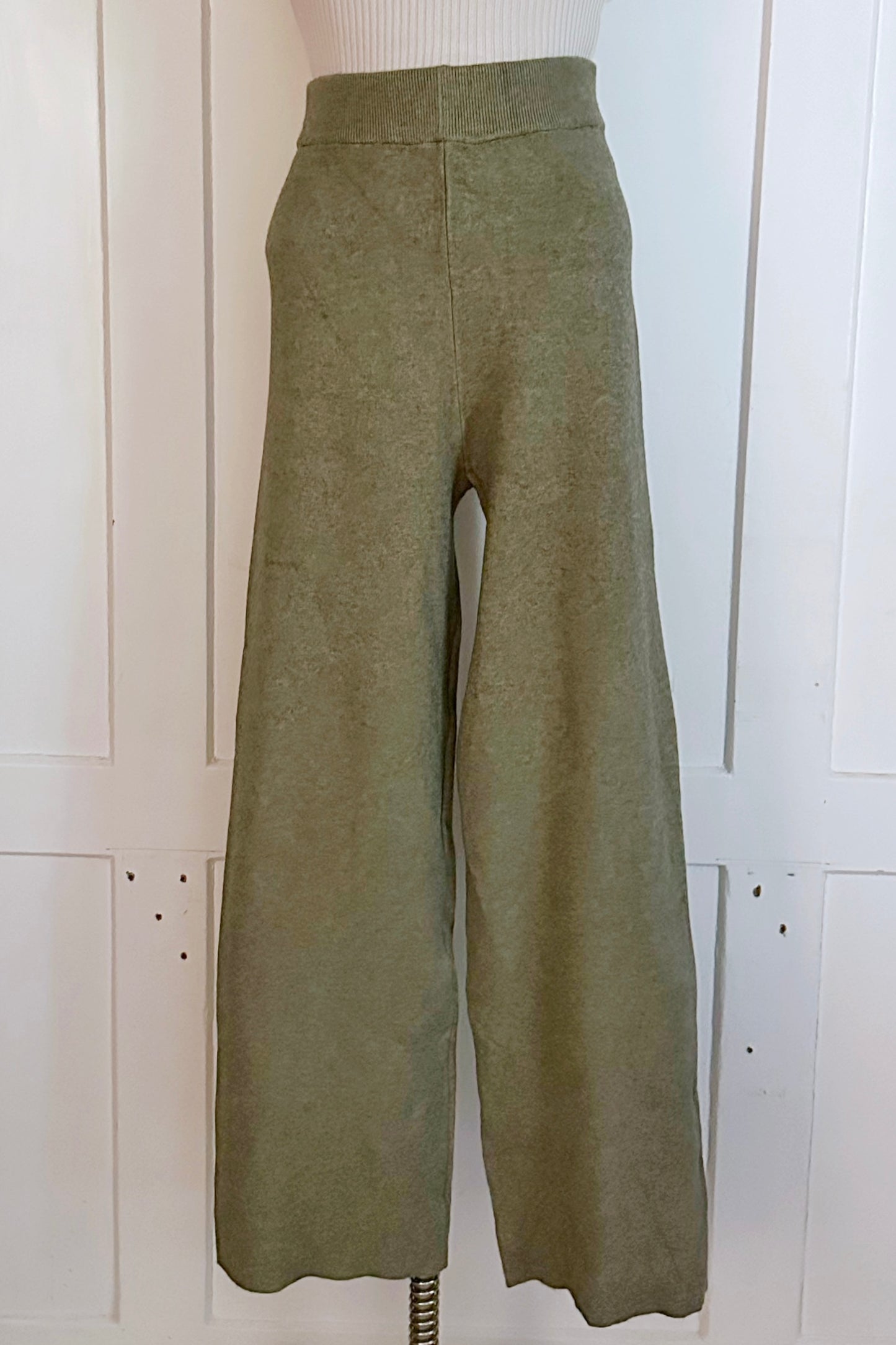 Strickhose mit elastischem Bund