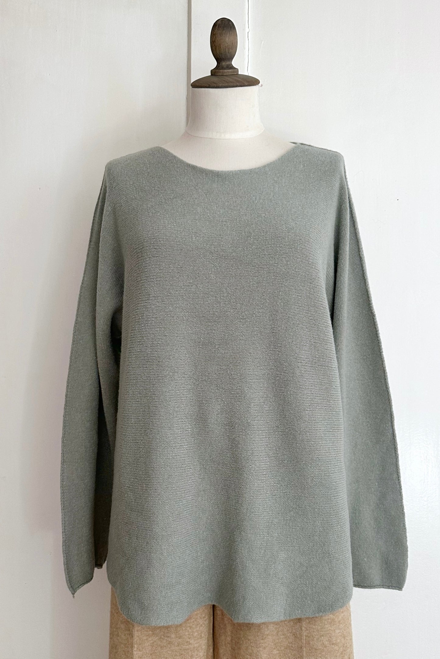 Strickpullover mit Rundhals aus Viskose