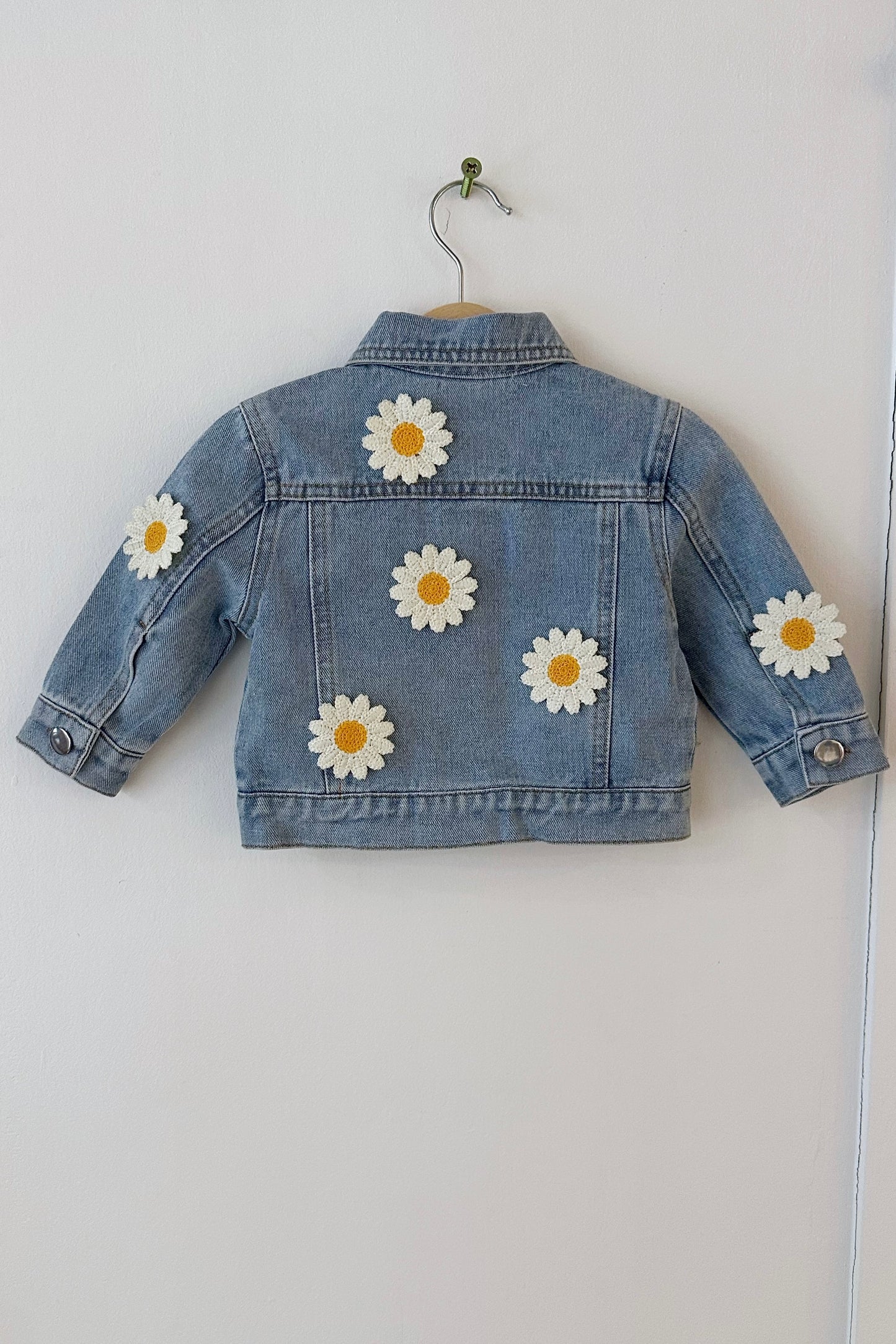 Littles: Jeans Jacke Blumen - 6-9 Monate