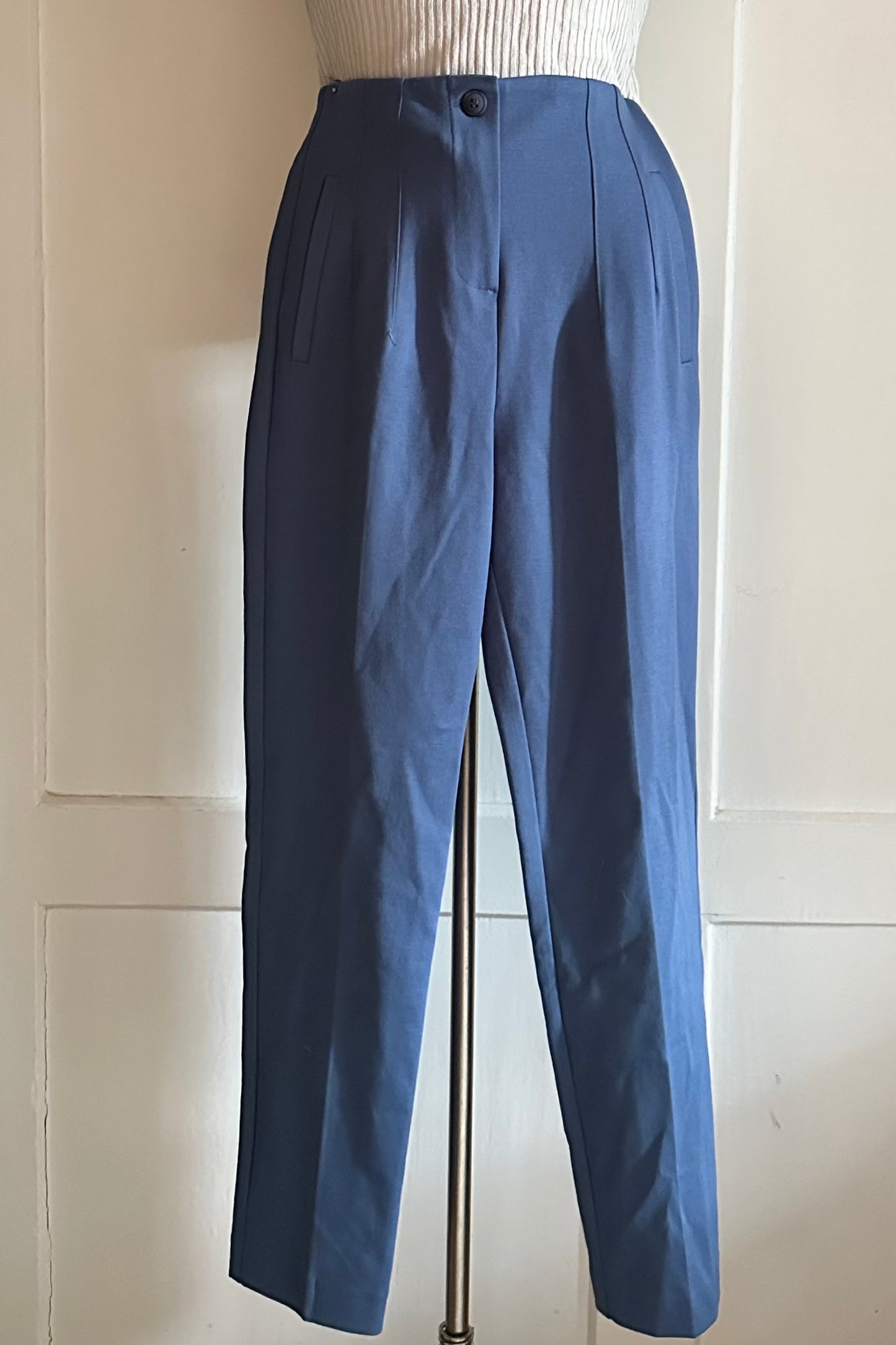 Bundfaltenhose aus Viskose