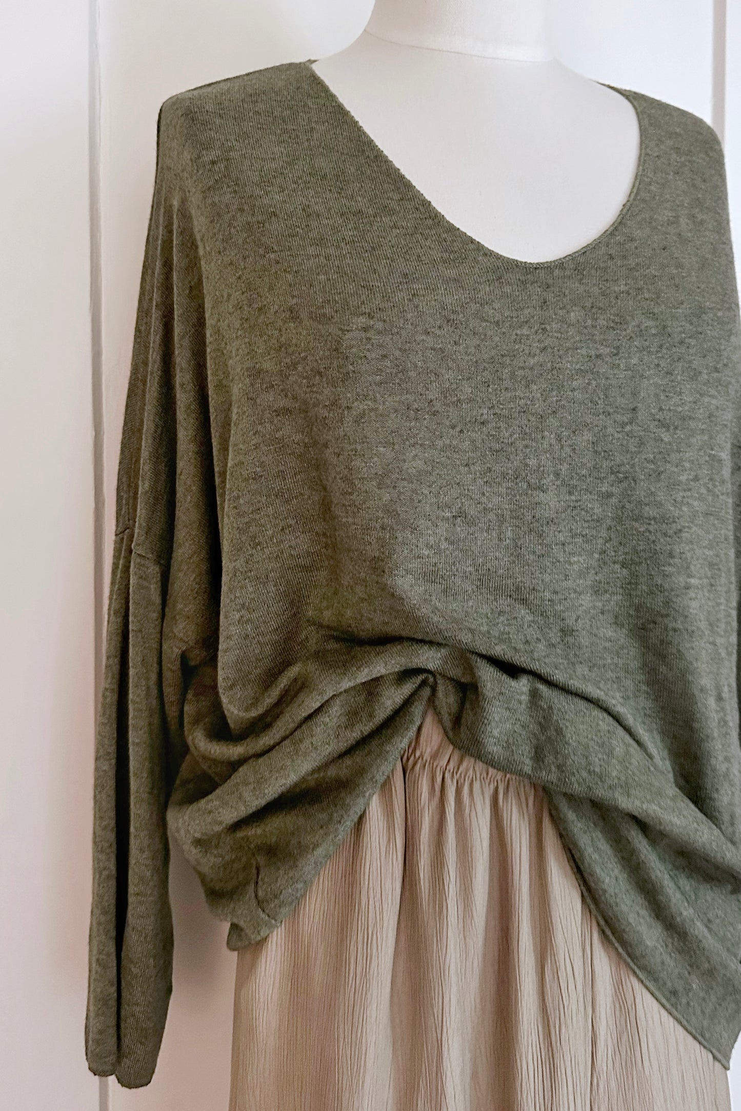 Feiner V-Strickpullover mit Angora