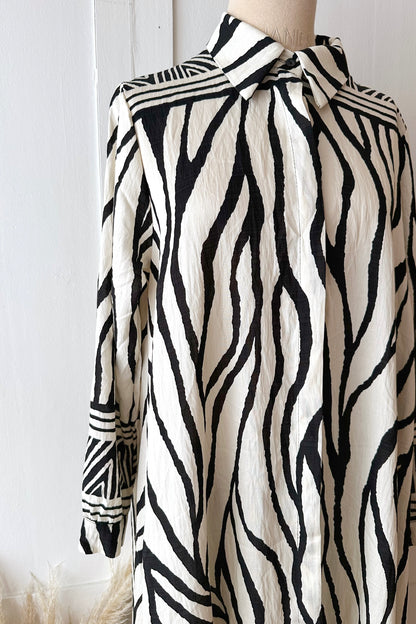 Maxi-Viskosekleid mit Zebraprint