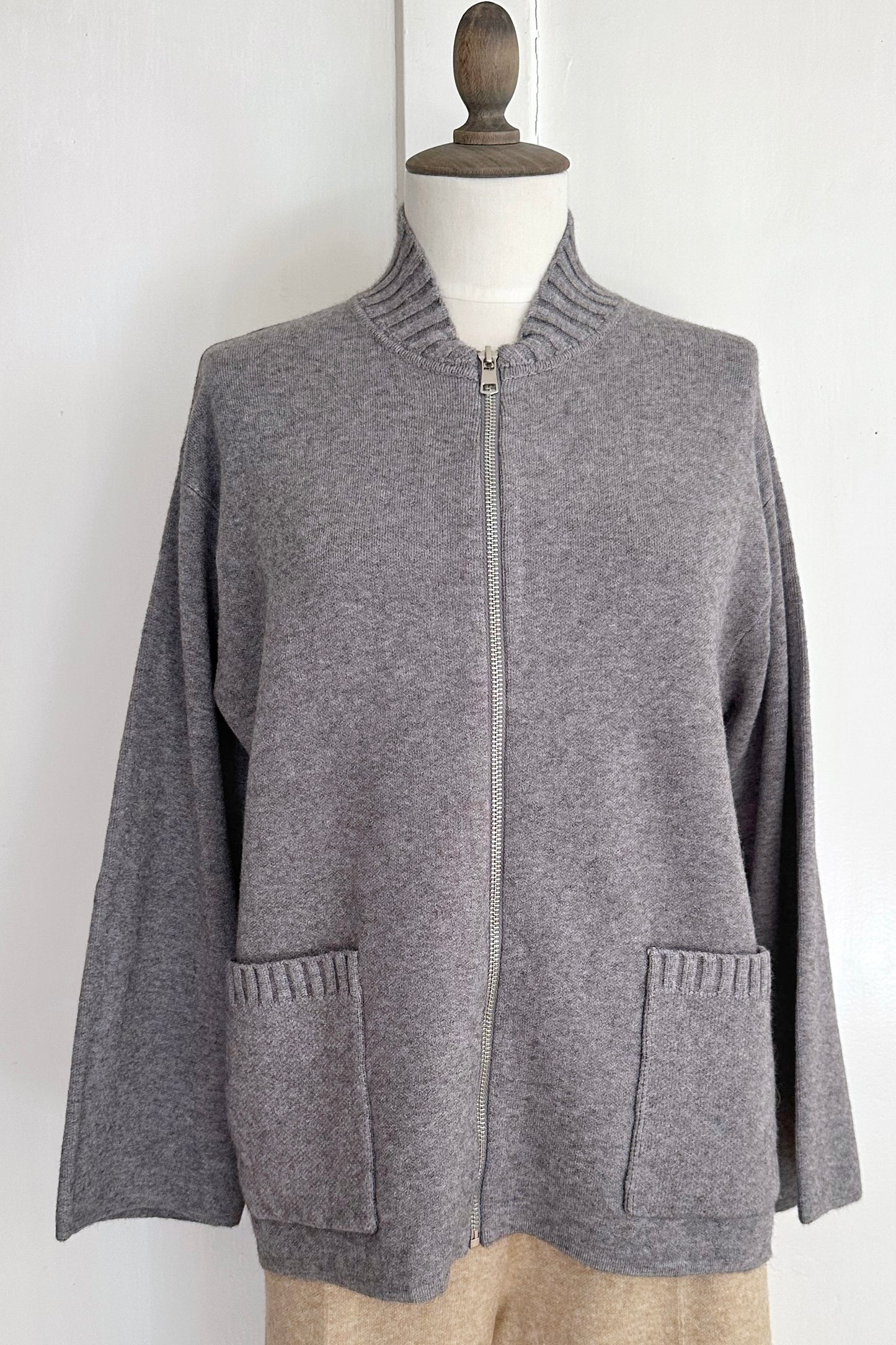 Strickjacke mit Reissverschluss