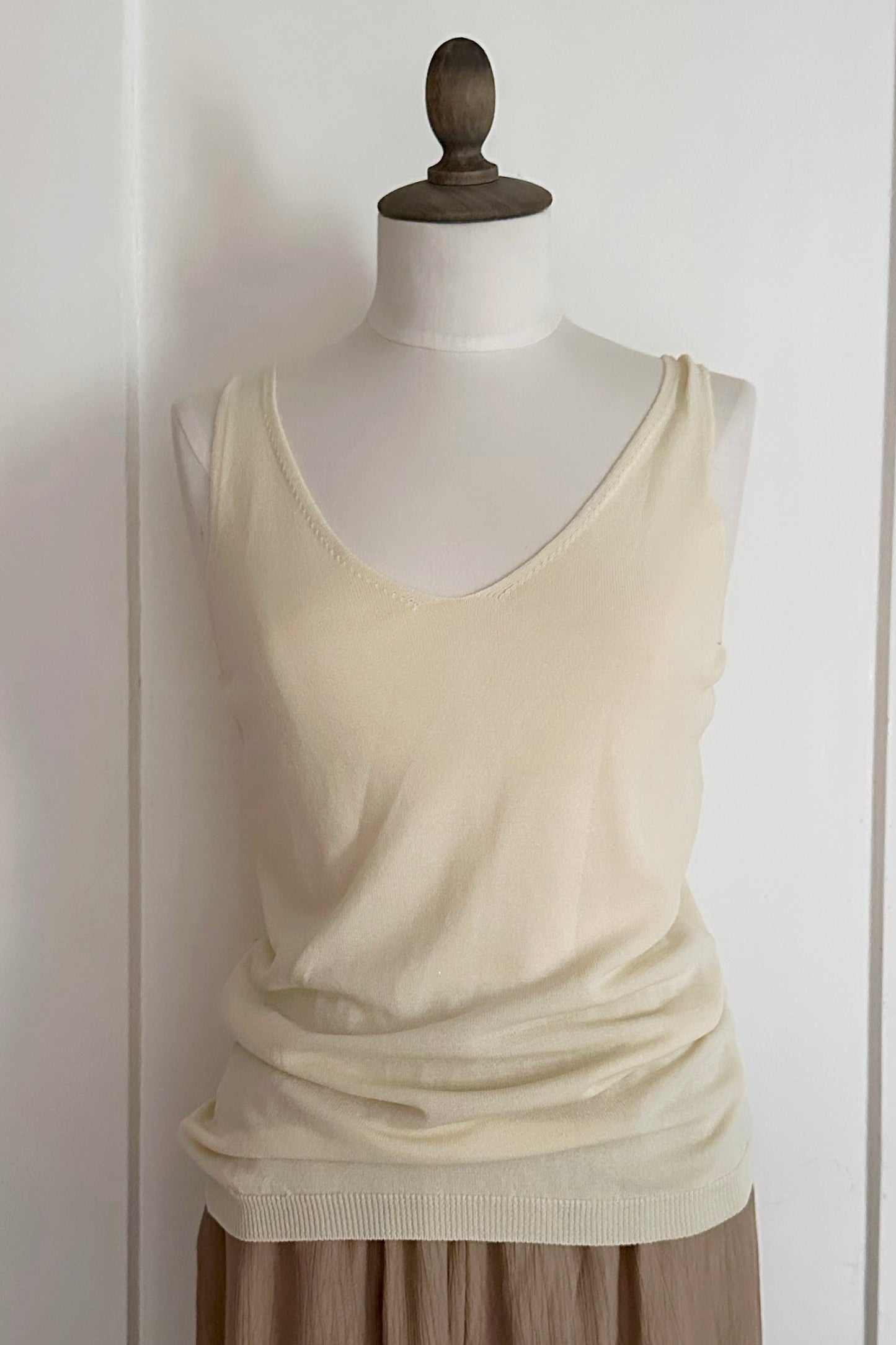 Hüftlanges Feinstricktop aus Viskose