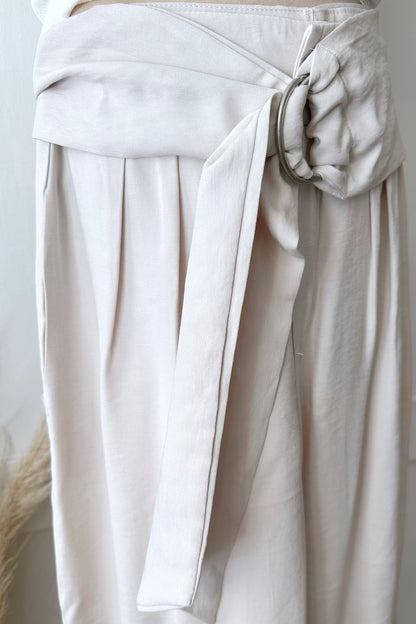 High-Waist Viskosehose mit Gürtel