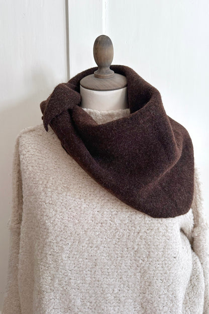 Dreieckschal aus Wolle