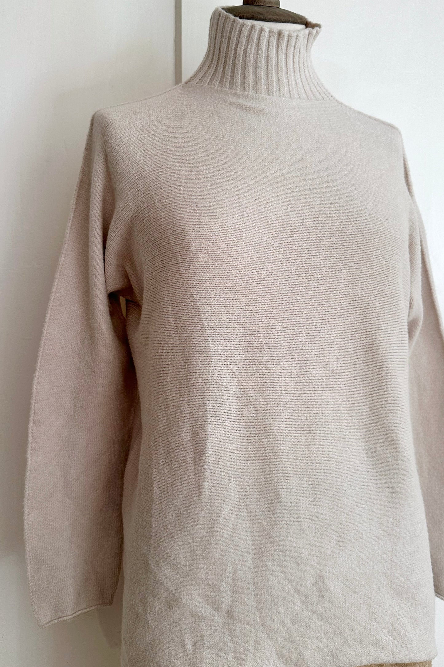 Strickpullover mit Stehkragen aus Viskose