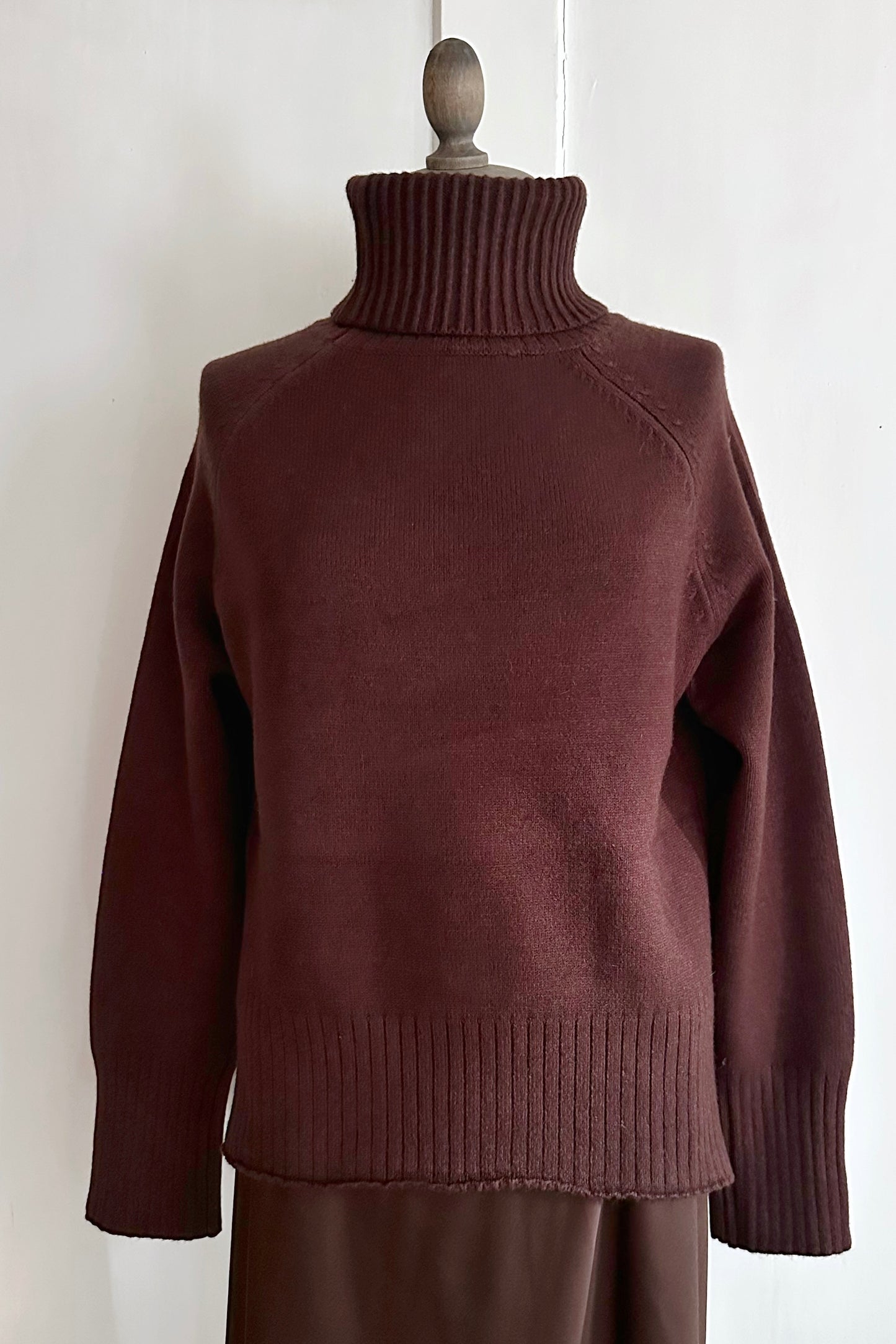 Pullover mit Turleneck und Knöpfen